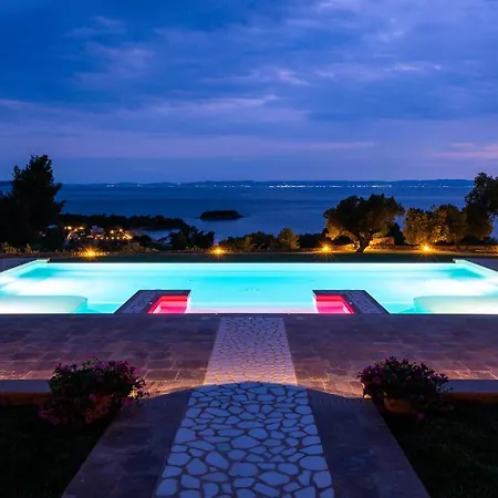 Sithonian Blue Royal Villa *