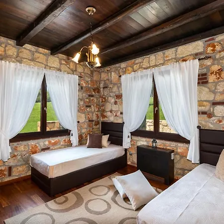 Sithonian Blue Royal *