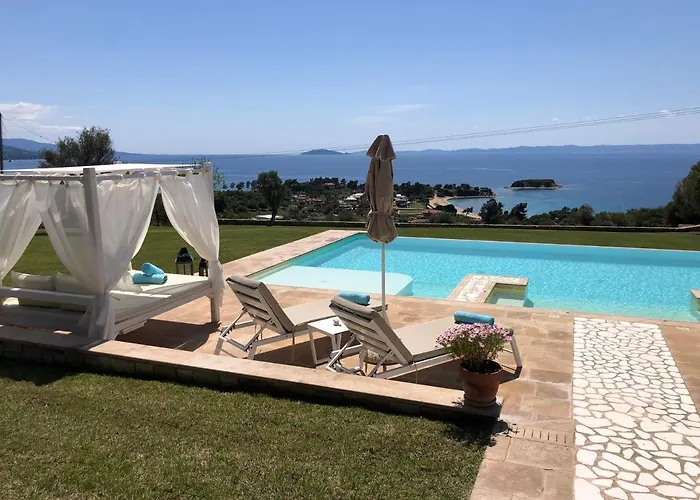 Sithonian Blue Royal * Nikiti (Sithonia)