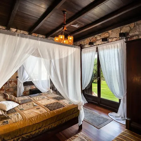 Sithonian Blue Royal 빌라